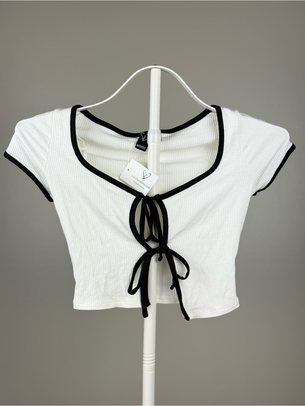 NWT Windsor White Ribbed Tie-Front Crop Top with Black Trim